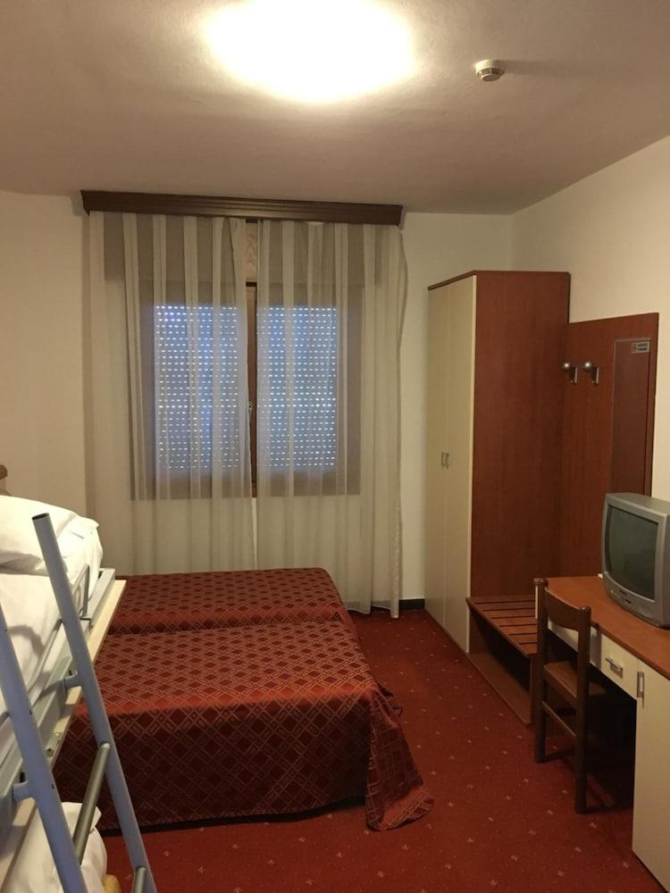 Hotel Due Ragni ヴィッロルバ エクステリア 写真